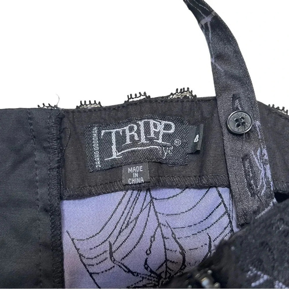 Y2K Tripp Plus Size Spiderweb Corset Top - Picture 4 of 9